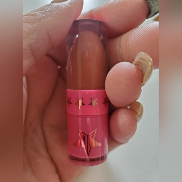 ✨HOST PICK✨ Jeffree Star Leo Velvet Trap Lipstick - Picture 5 of 7